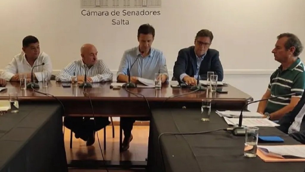 Analizan iniciativas para agravar sanciones a "trapitos"