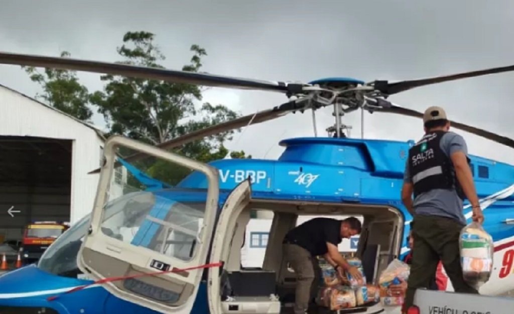 Asistencia aérea en Tartagal: 156 familias recibieron ayuda humanitaria