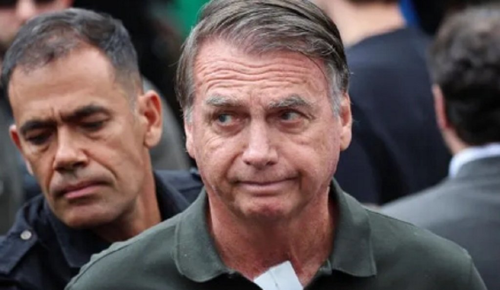 Bolsonaro sufrió un accidente en su celda