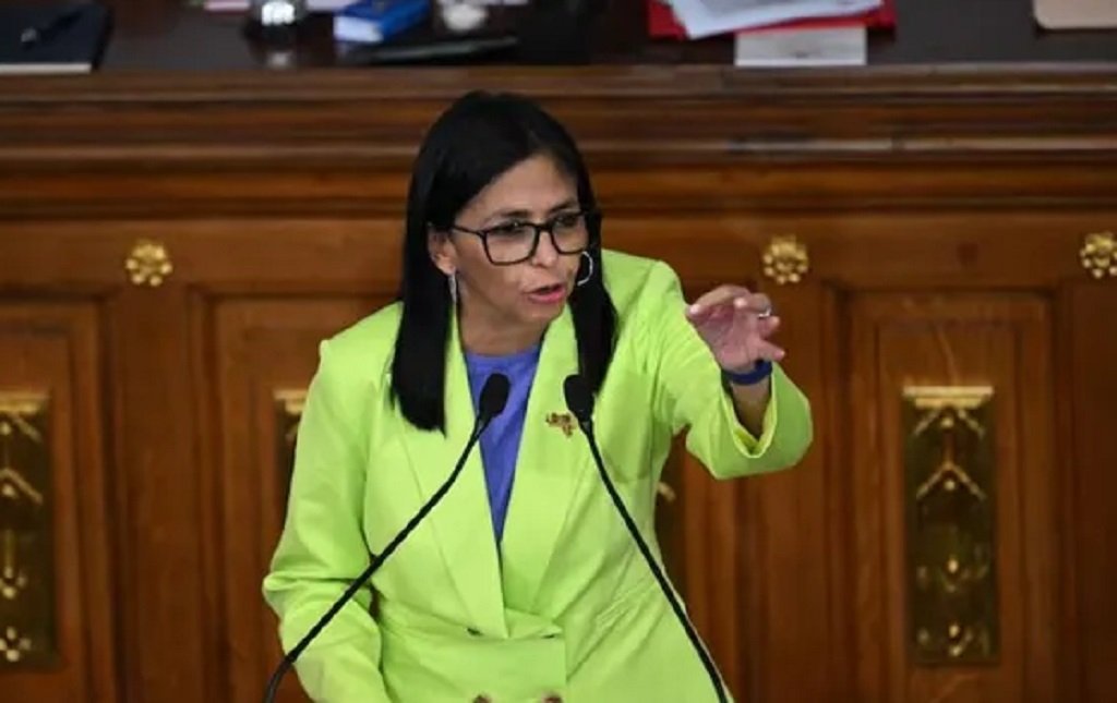 Delcy Rodríguez denunció un "bloqueo naval"