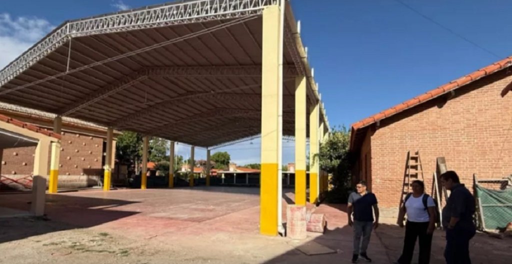 Puesta en valor de la  escuela Normal de Cafayate