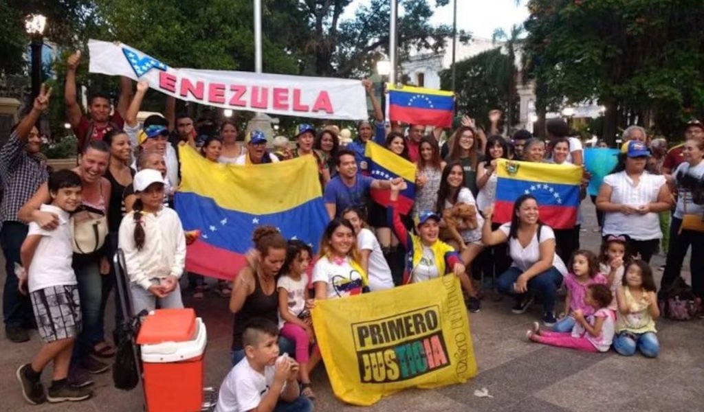 Venezolanos residentes en Salta apoyan la detención de Maduro