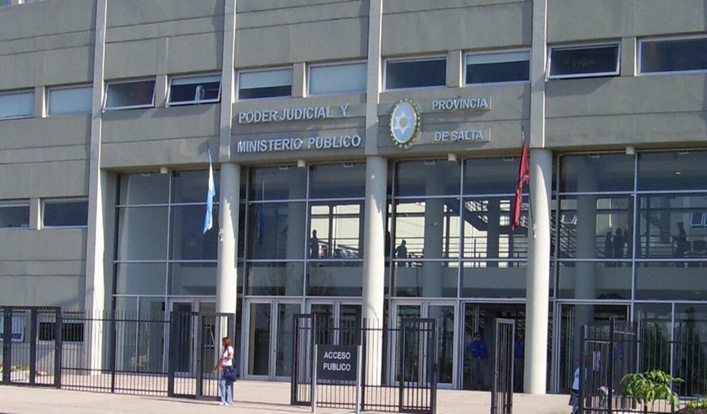 Ministerio Público: Subastarán cinco vehículos