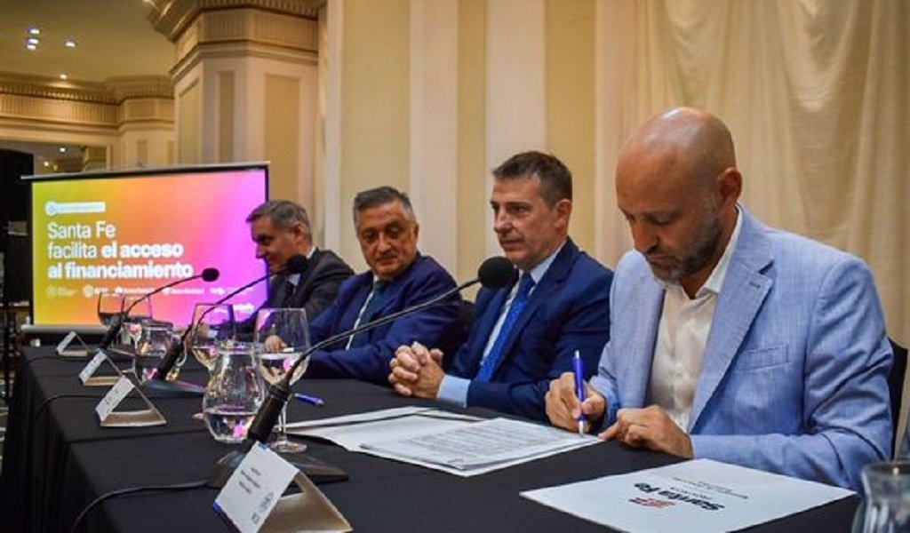 Pymes: Santa Fe activa líneas de crédito
