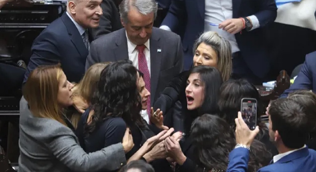 Escándalo en Diputados: se levantó la sesión