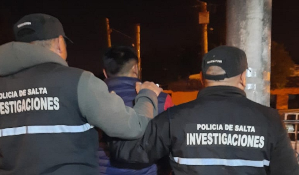 Demorados con elementos de dudosa procedencia