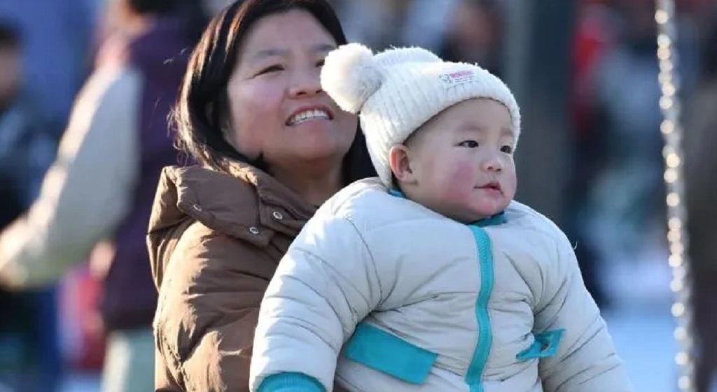 China impulsa la natalidad: ofrecerá u$s500 de subsidio