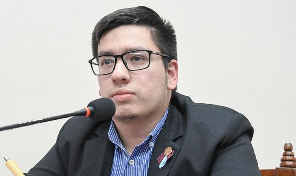El concejal Pablo López renunció a su banca
