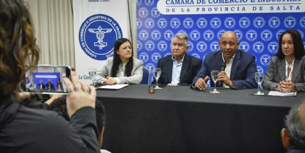 Salta impulsa beneficios fiscales para contribuyentes
