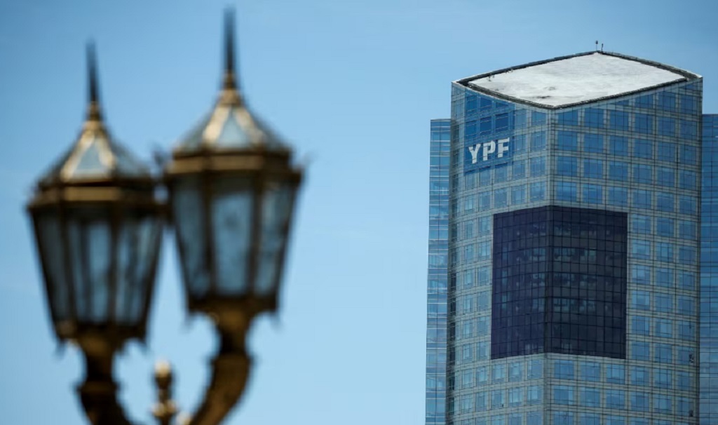 El Congreso busca blindar acciones de YPF