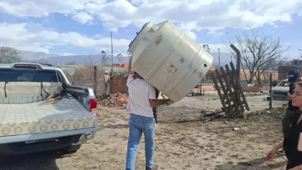 Asistieron a 20 familias afectadas por los incendios