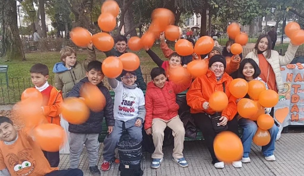 Salta se viste de naranja para concientizar sobre el TDAH
