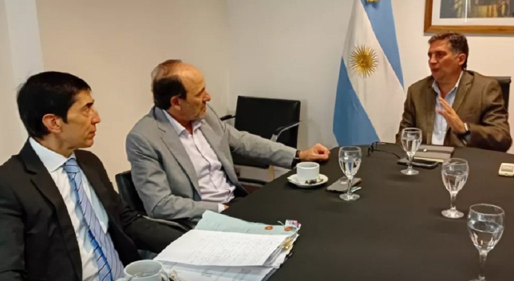 Avellaneda se reunió con autoridades de la Sindicatura General
