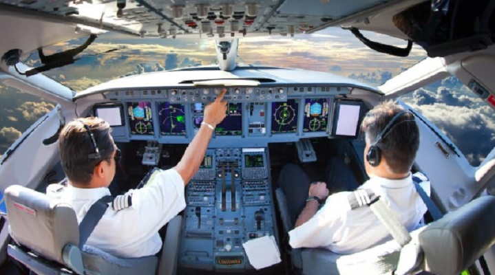 Paro de pilotos: Aerolíneas modificó 50 vuelos