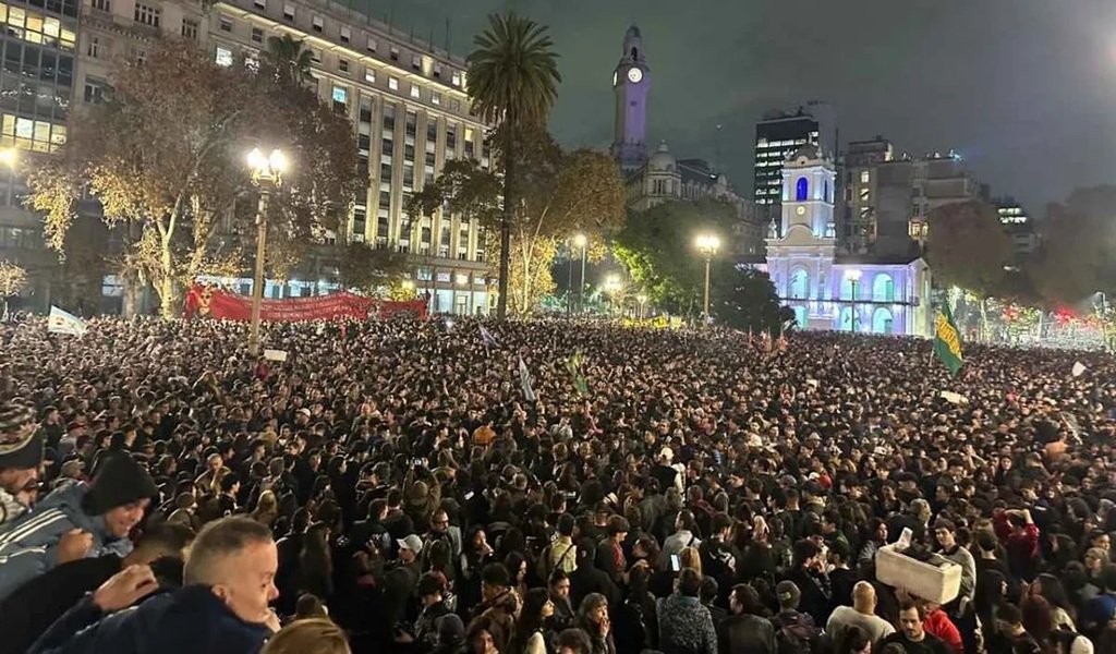 Finalmente "El Indio Solari" será velado en Parque Domínico, Avellaneda