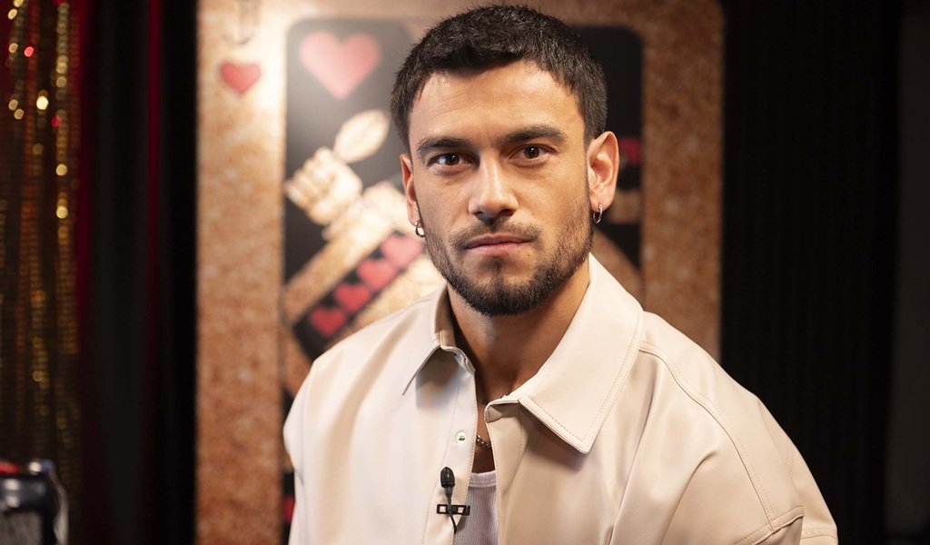 Agus Bernasconi presenta nuevo tema