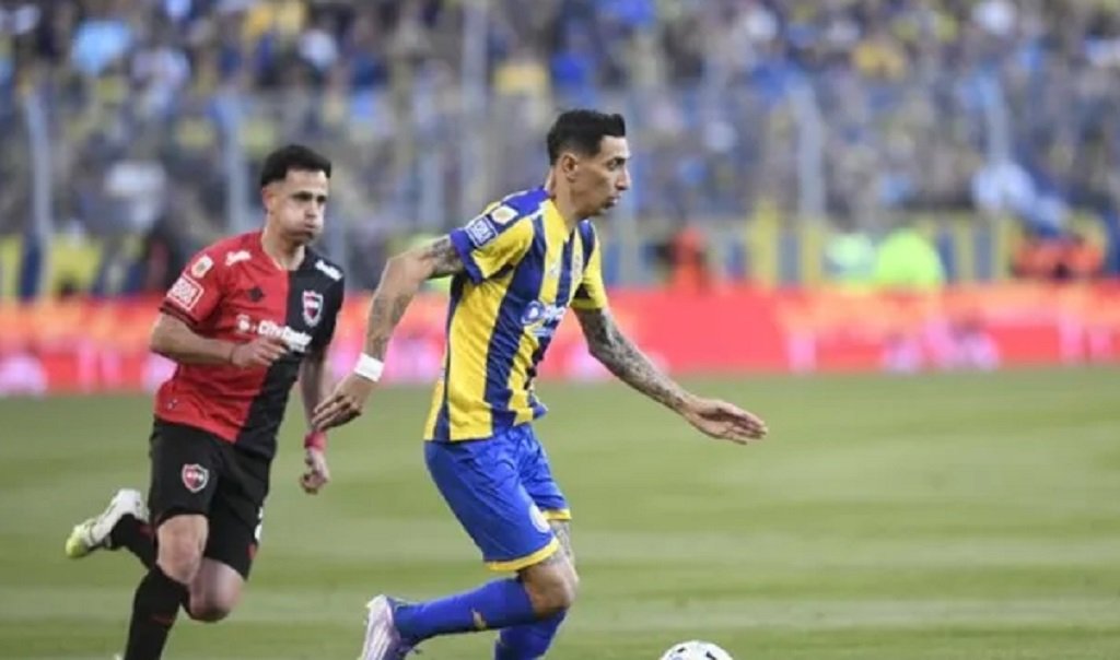Ángel Di María se lesionó en el partido ante Newell's