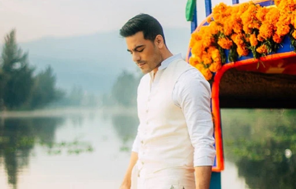 Carlos Rivera presenta: "Vida México"