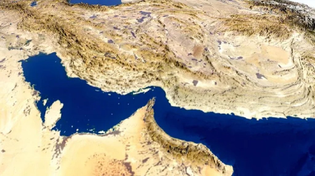 Irán cierra el Estrecho de Ormuz