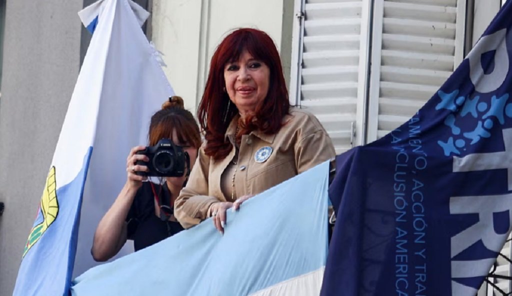 Cristina confirmó su indagatoria presencial