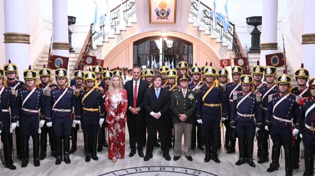 Aniversario del Regimiento de Granaderos