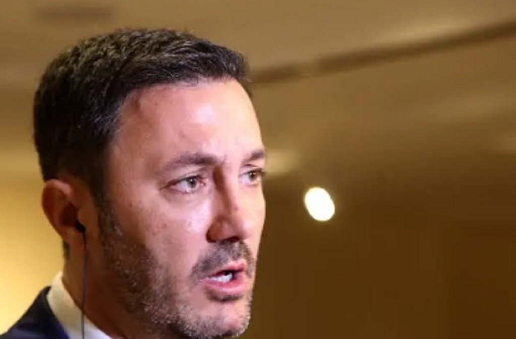 Luis Petri cruzó a la vicepresidenta Villarruel