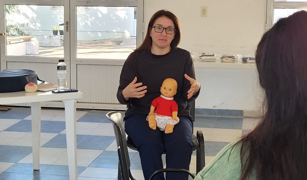 Charla sobre Maternidad en Bº La Lonja