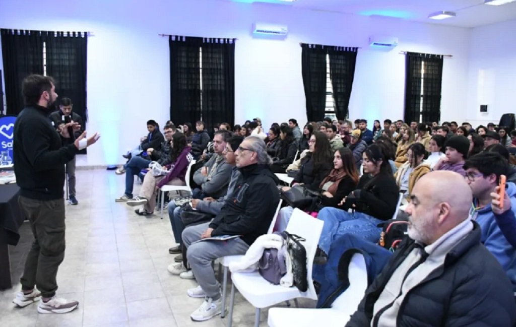 Se puso en marcha la Diplomatura en Periodismo Deportivo