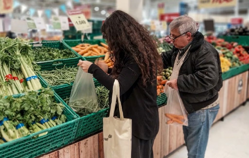 La inflación se desaceleró en abril 0,7%