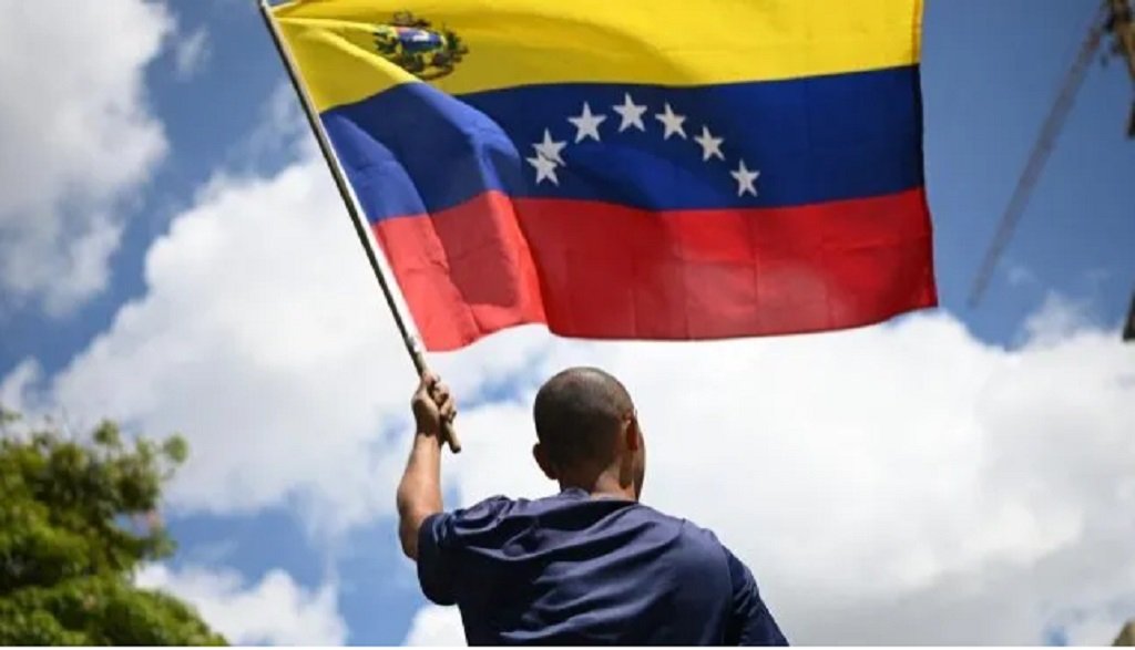 Venezuela: la pobreza volvió a bajar