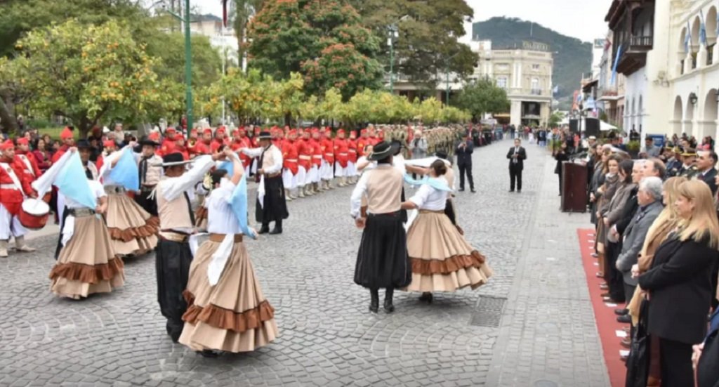 Salta conmemoró el 216 aniversario de la Revolución de Mayo