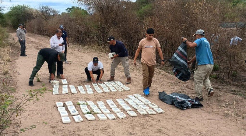 Avioneta narco: detuvieron a dos pilotos bolivianos