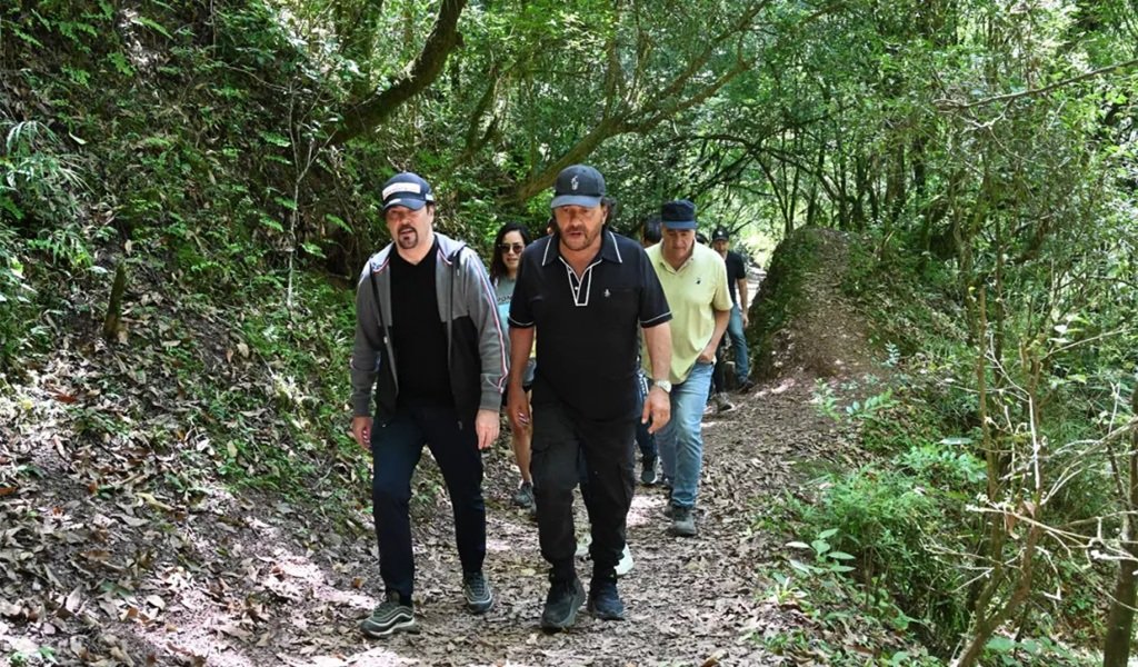 Recordaron a las turistas francesas en San Lorenzo