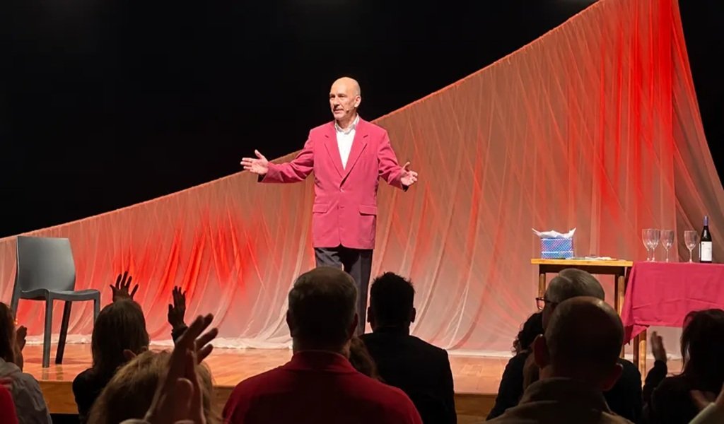Darío Grandinetti se presentará en la Usina Cultural