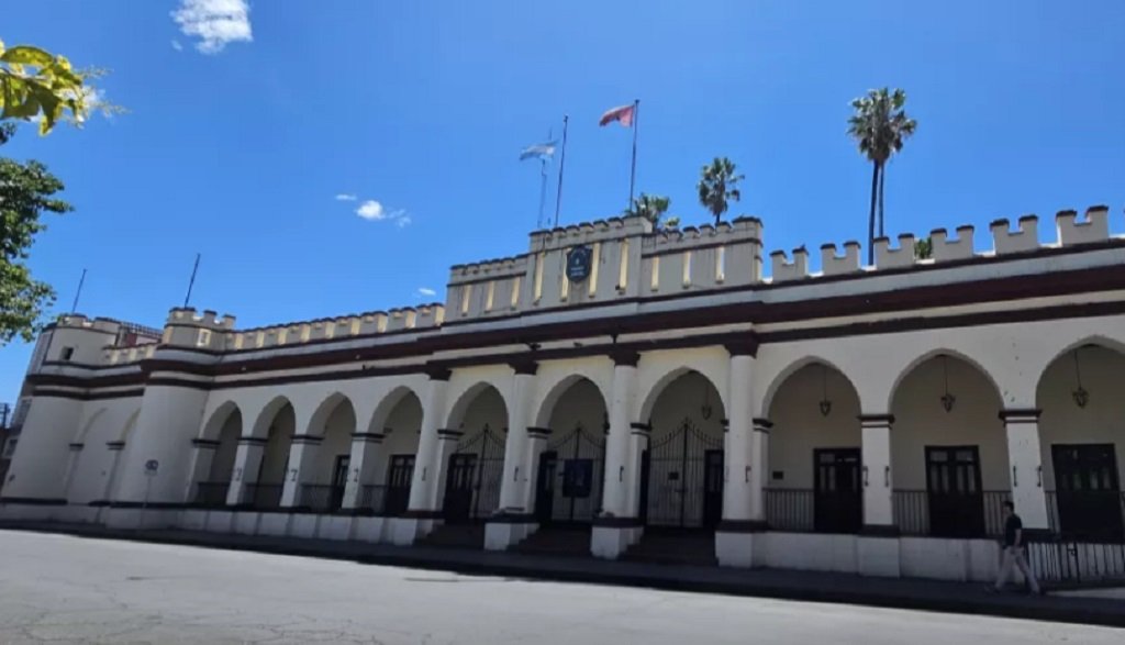Policía de Salta apartó de sus funciones a dos efectivos