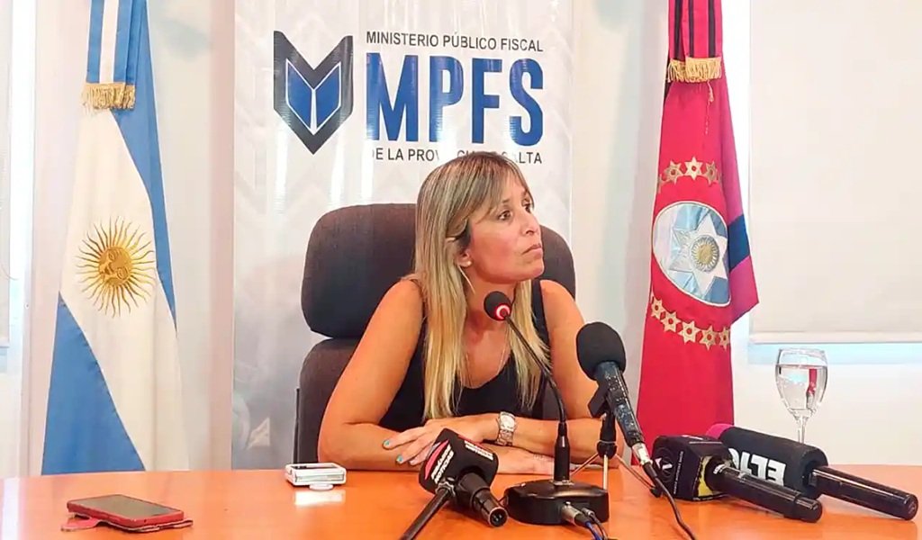 Allanamiento y detención de un hombre investigado por grooming