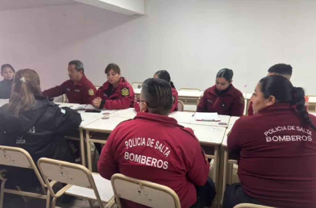 Sismo: avanzan capacitaciones en escuelas