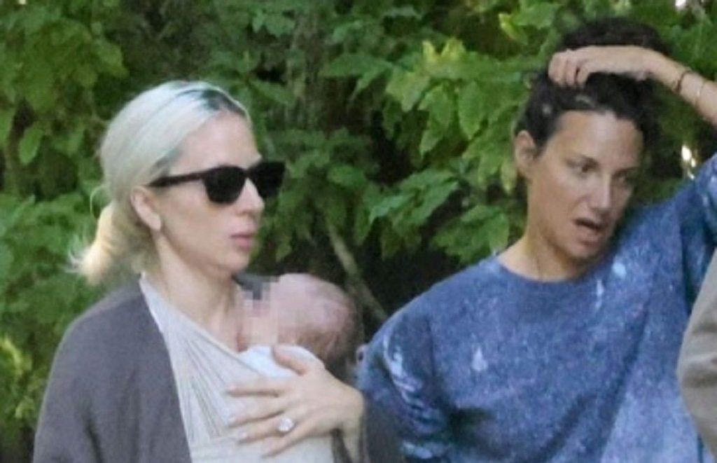 Lady Gaga se convirtió en mamá primeriza