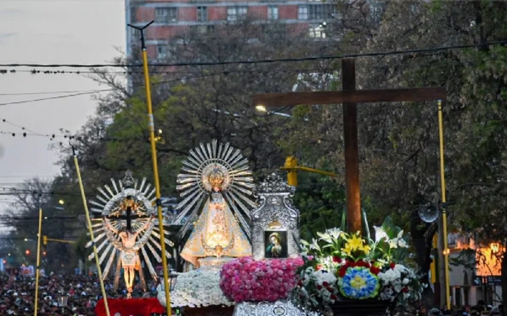 Martes 15: dónde estarán las paradas de SAETA durante la Procesión del Milagro