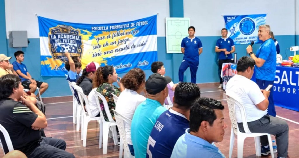Encuentro de cuerpos técnicos de fútbol