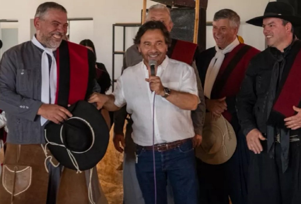 Sáenz acompañó los 80 años de los Gauchos de Güemes