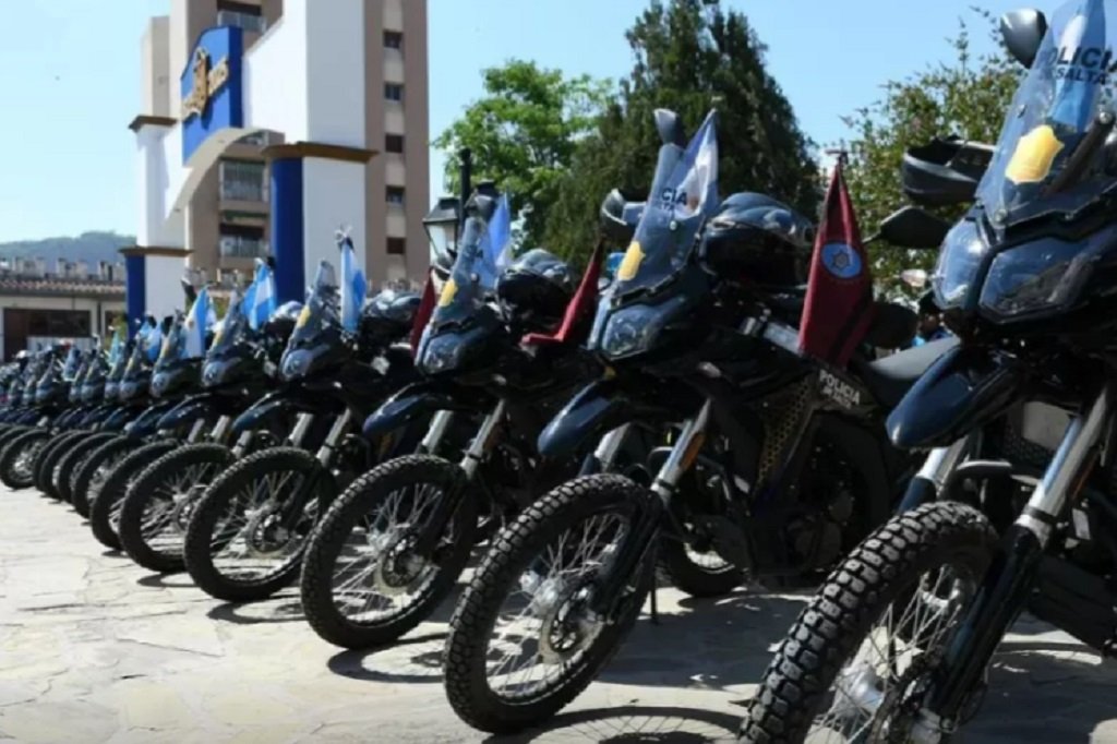 Sáenz entregará más de 150 móviles policiales