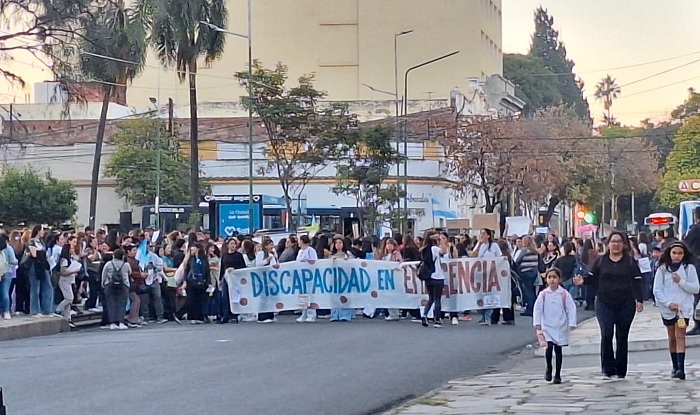 Paro y reclamos de prestadores a personas con discapacidad