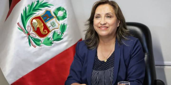 La presidenta de Perú Dina Boluarte pidió una tregua nacional