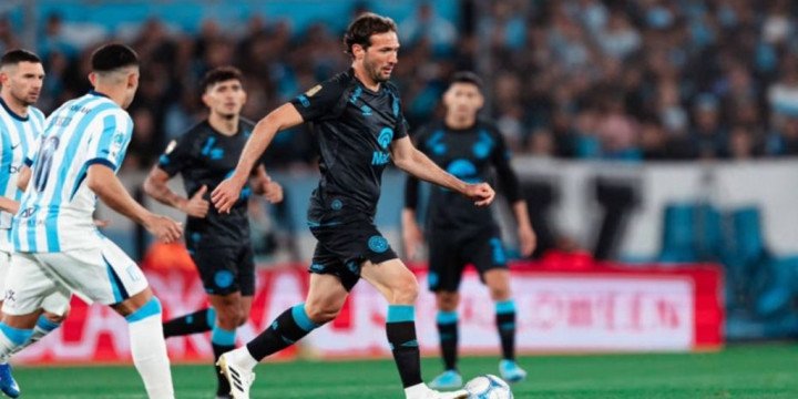 Racing cayó 2 a 0 ante Belgrano por el Clausura