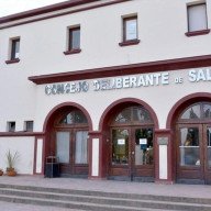 Reciben postulaciones para las becas 