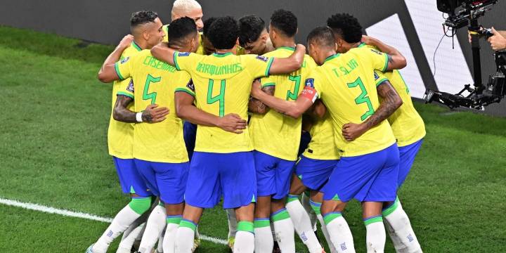 Brasil goleó a Corea del Sur 4 a 1 y pasó a cuartos de final