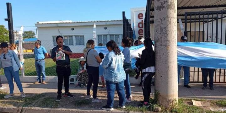 Vecinos de Orán se manifestarán en Casa de Gobierno por el servicio eléctrico