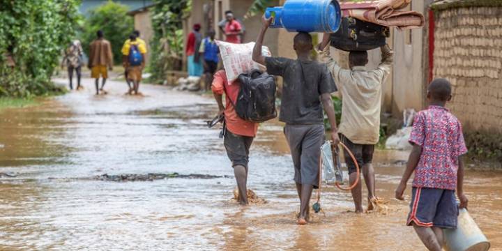 Al menos 120 muertos por inundaciones en Kenia
