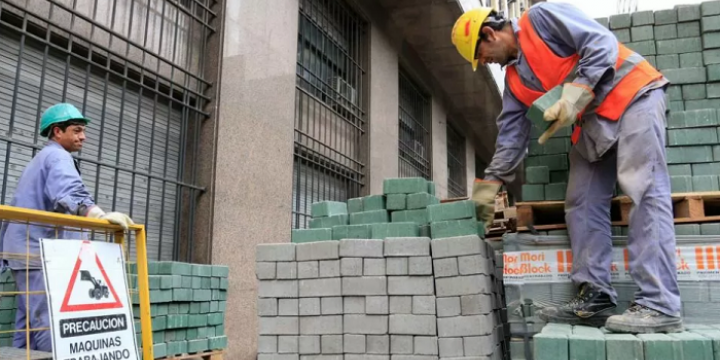 En Orán una empresa constructora despidió a empleados